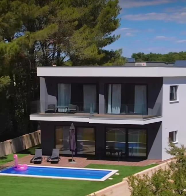Villa Sara Juršići Eksteriør billede